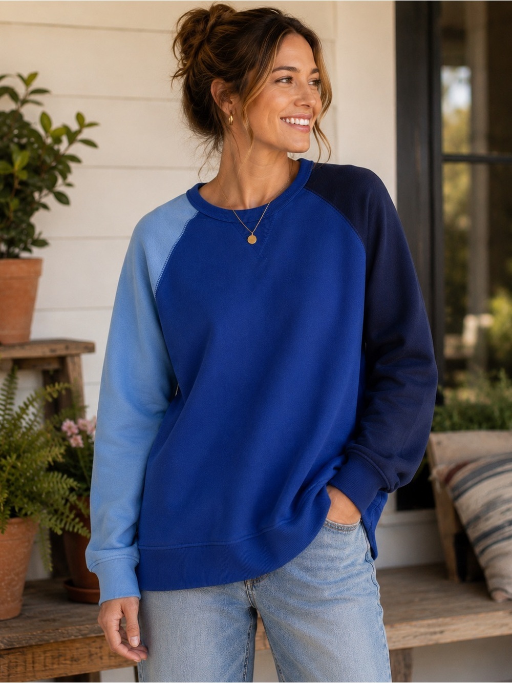 Boden Navy/Blue Color Block Crewneck Pullover Sweatshirt Unisex EUC M #2670
